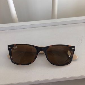 RayBan New Wayfarer Brown Tortoise Sunglasses